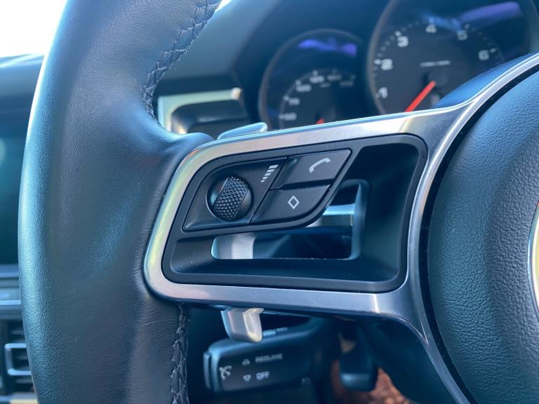 2020 Porsche Macan 2.0T PDK - Panoramic Sunroof &amp; Bose Audio &amp; PASM &amp; Huge Spec 4x4 P...