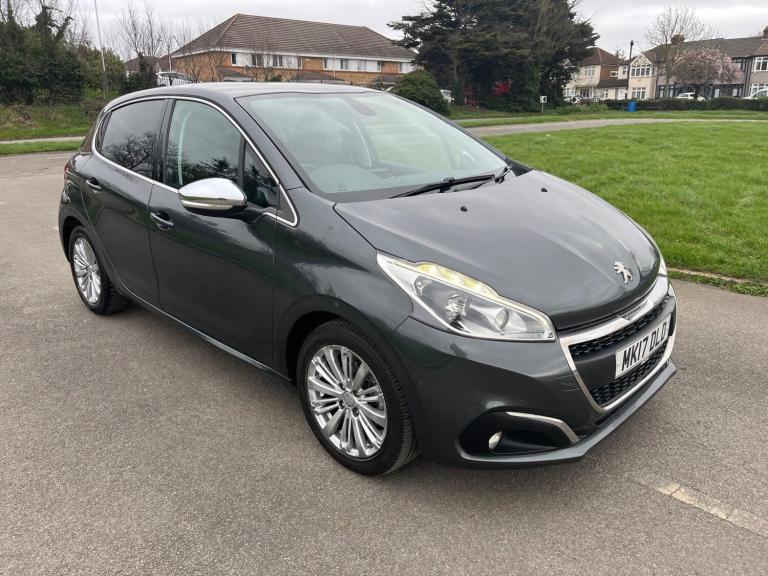 2017 Peugeot 208 1.2 PureTech Allure Euro 6 (s/s) 5dr HATCHBACK Petrol Manual