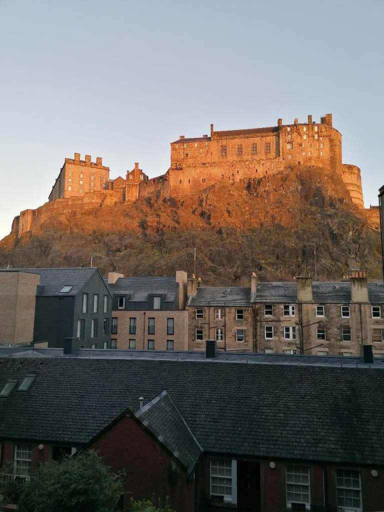 1 Bed Grassmarket flat for rent