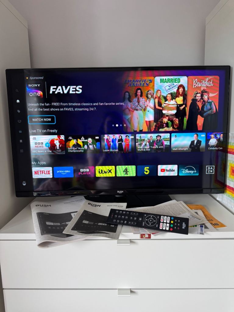 Bush 32 Inch 32HT25CB Smart HD Ready LED Tivo Freely TV