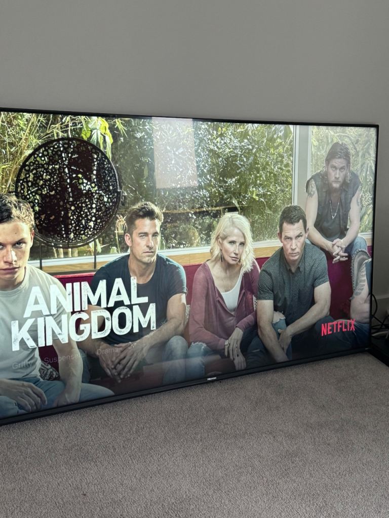 55 Inches HISENSE TV 