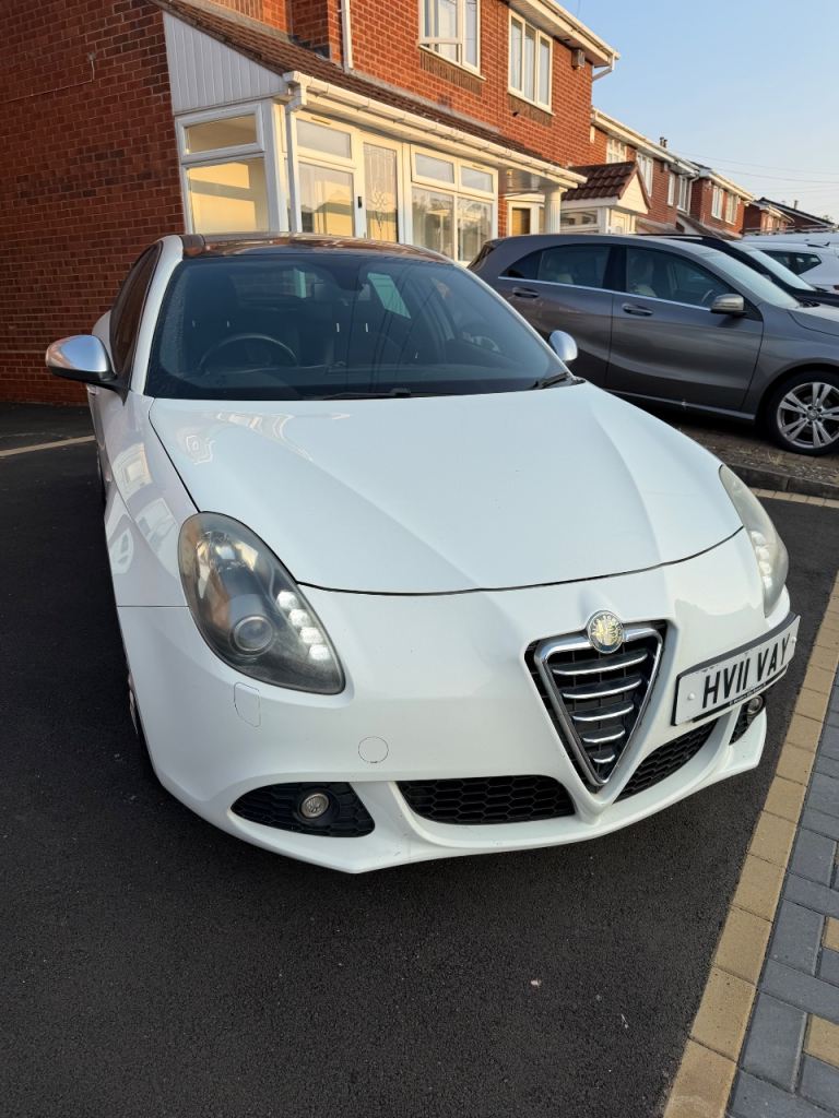 Alfa Romeo, GIULIETTA, Hatchback, 2011, Manual, 1956 (cc), 5 doors