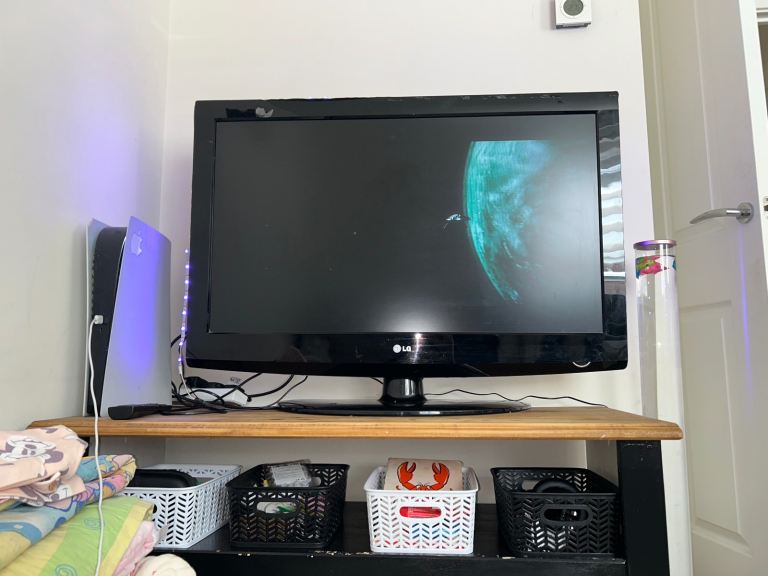 LG flat screen TV