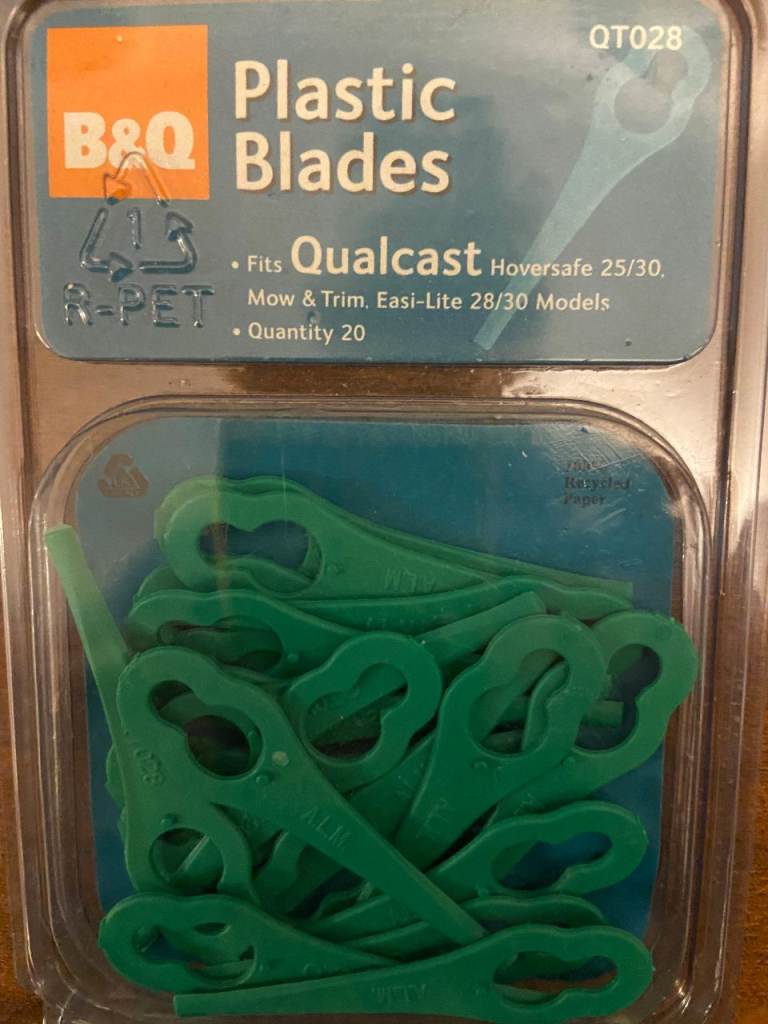 2 sets ofPlastic lawn mower blades 