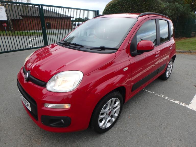 2012 Fiat Panda 1.2 Lounge 5dr..£35 Road Tax HATCHBACK Petrol Manual