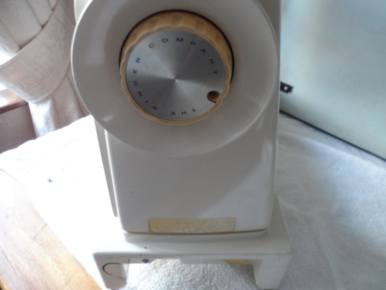 singer electric sewing machine model panoramic 670g | in Gloucester ...