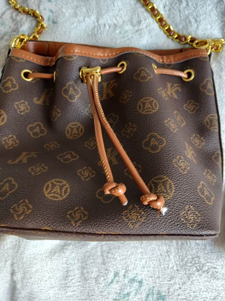 Sidebag and coin purse Tunbridge wells 