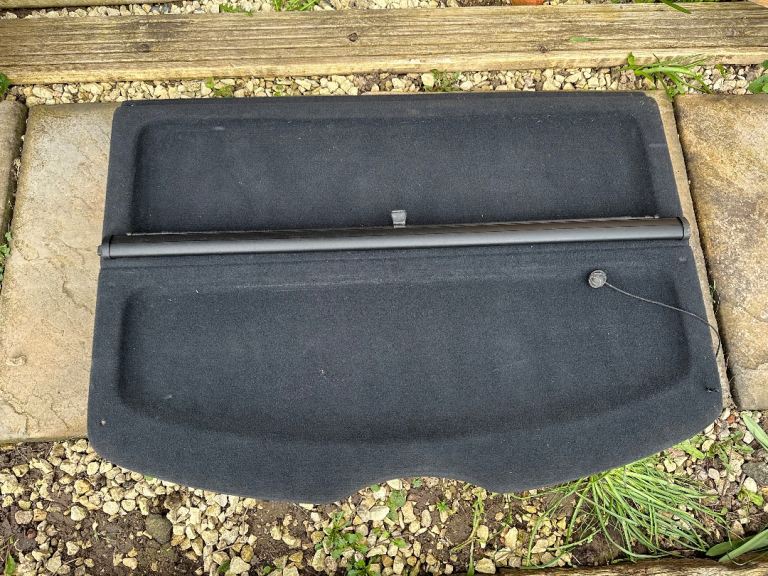 SKODA OCTAVIA MK2 Luggage Cover Parcel Shelf 05-13 SUNBLIND ROLLER 5DR 1Z5867769