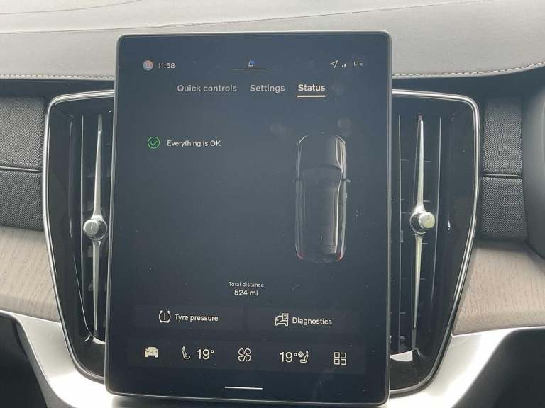 2025 Volvo XC90 Ultra, T8 AWD Plug-in hybrid, Electric/Petrol, Bright, 7 Seats ESTATE Petrol/Elec...