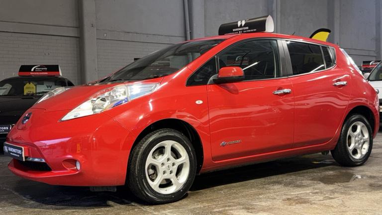 NISSAN LEAF 24kWh Acenta Automatic Electric Red 5dr LOWTAX+SATNAV+8 STAMPS 2015