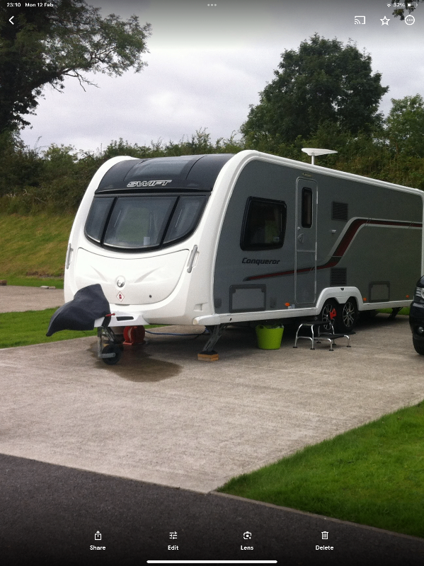 Swift Conqueror 645 immaculate condition fixed island bed Alde heating