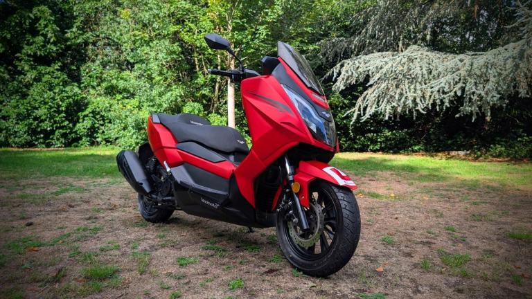 2024 Lexmoto Apollo 125cc CL 125 T Maxi scooter leaner legal cbt FSH 5k miles