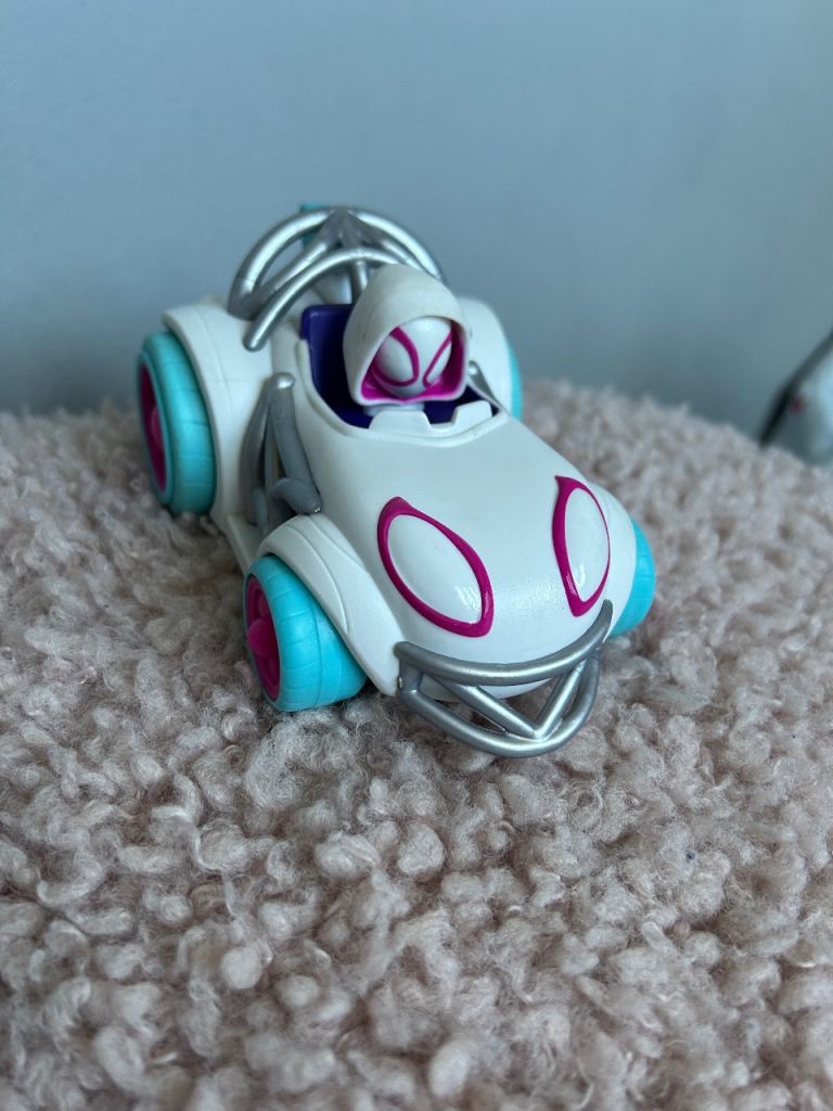 Spidey and friends ghost friend car toy