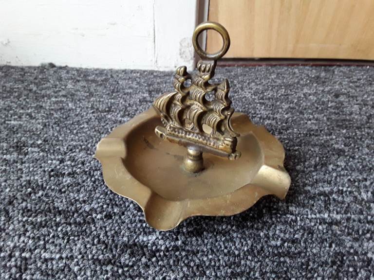 Antique brass sail ship ashtray