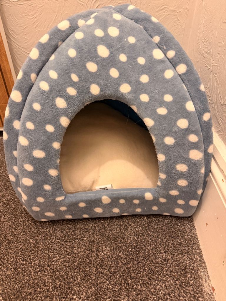 polka dots grey cat enclosed bed
