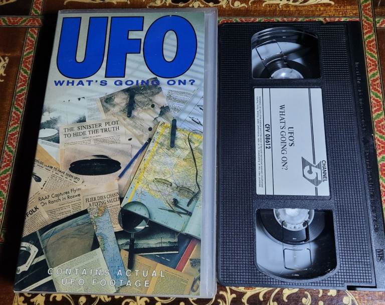 U F O / Whats Going On Vintage Vhs Video Excellent Condition b14