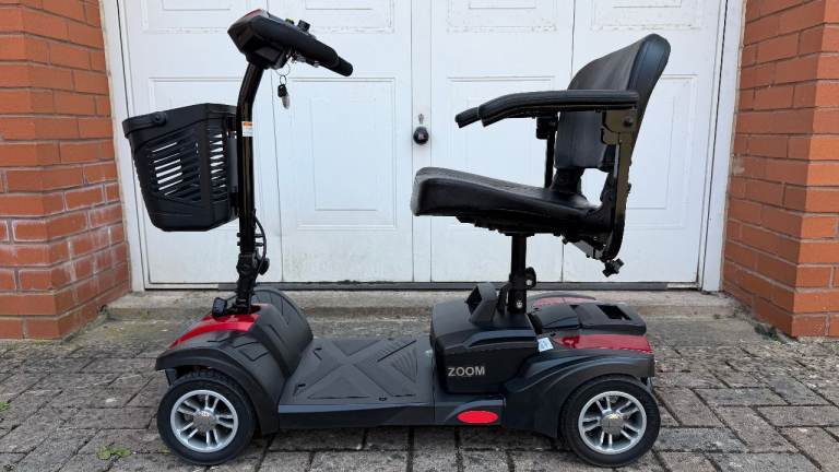 CareCo ZOOM Mobility Scooter. New battery fitted. I'd be happy to deliver it in Bristol for free.