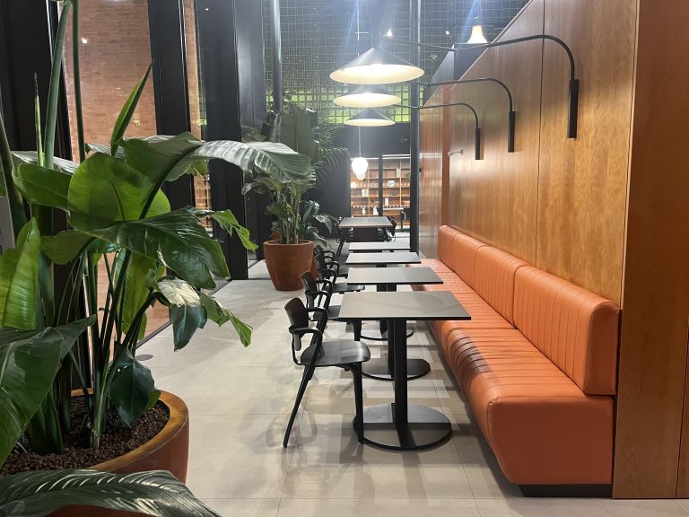 London - SW118BZ \ Flexible Desk Access Through Coworking Membership