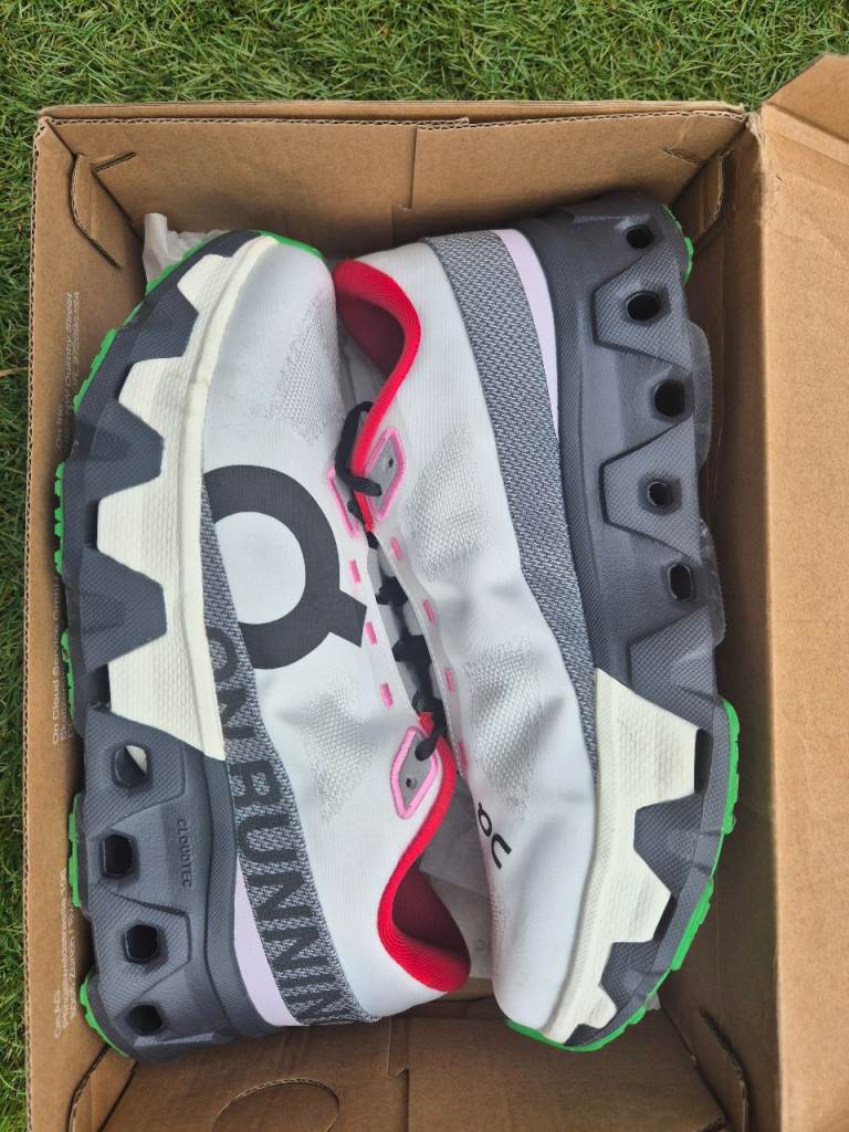 On Cloud monster hype men's size 8 