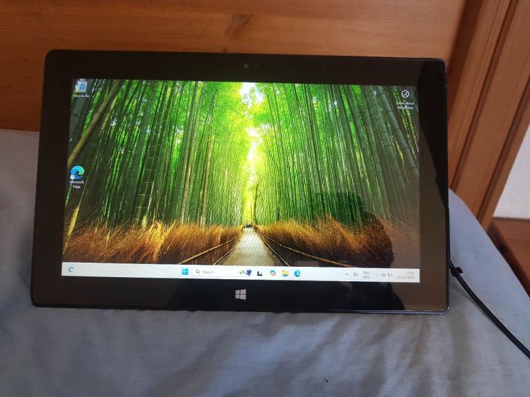 image for tablet Surface Pro 2 touchscreen windows 11 pro processor intel core i5 4300u 250g