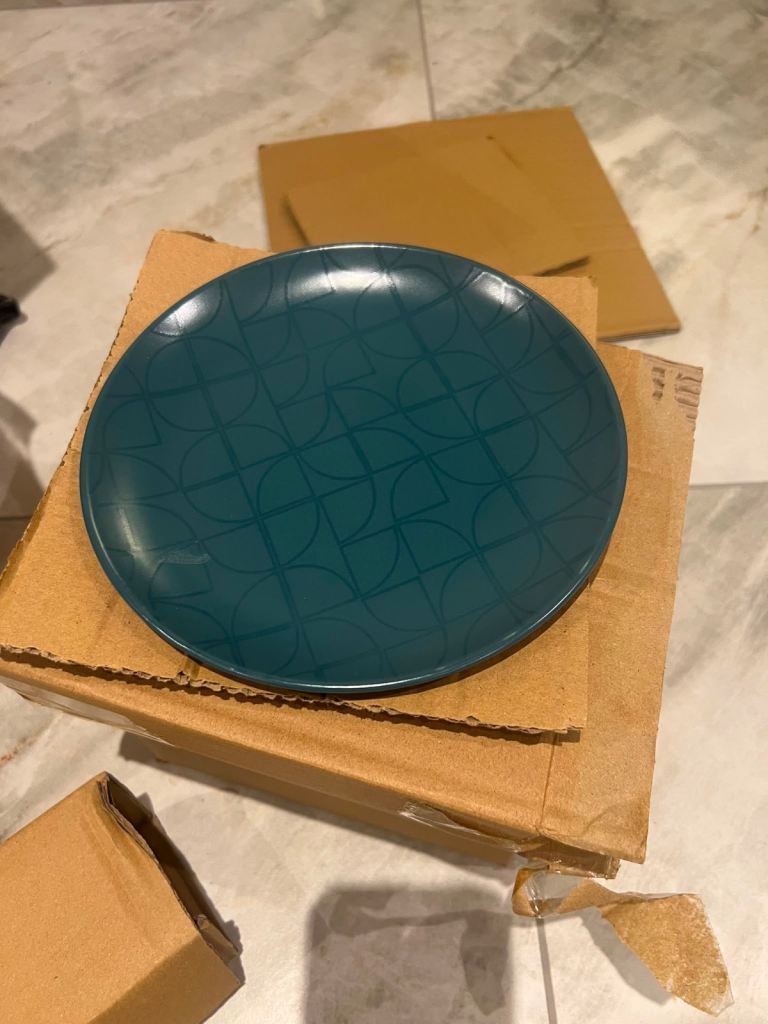Dinner set for sale 