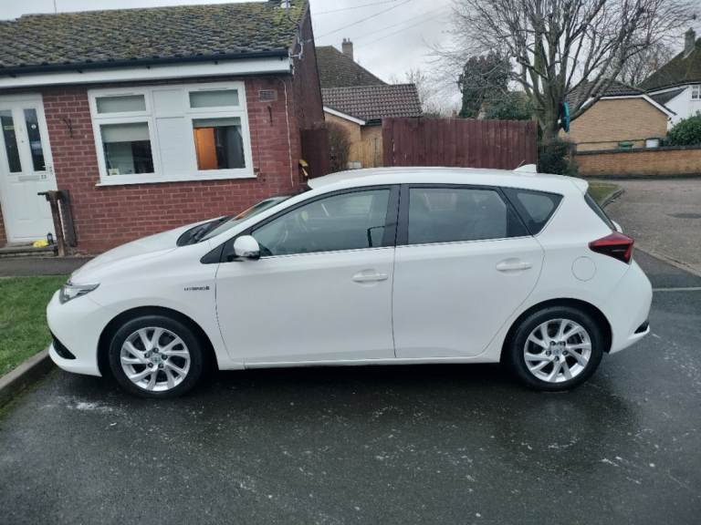 Toyota auris for sale 