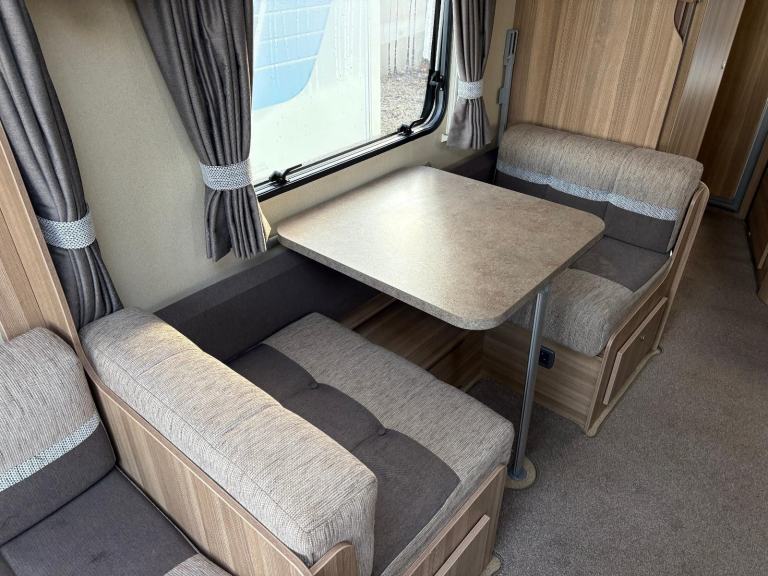 STERLING ECCLES AMETHYST -TWIN AXLE- FIXED BED + SIDE DINETTE + MOTORMOVER