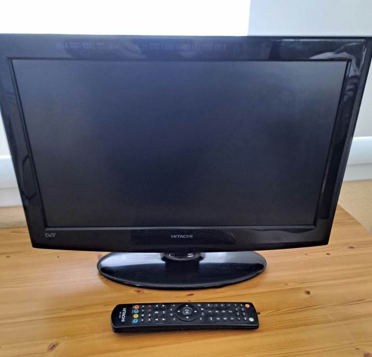 HITACHI TV with DVD PLAYER