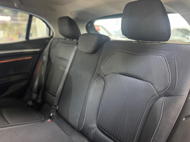 2018 Renault Megane 1.2 TCe Dynamique Nav Euro 6 (s/s) 5dr HATCHBACK Petrol Manual