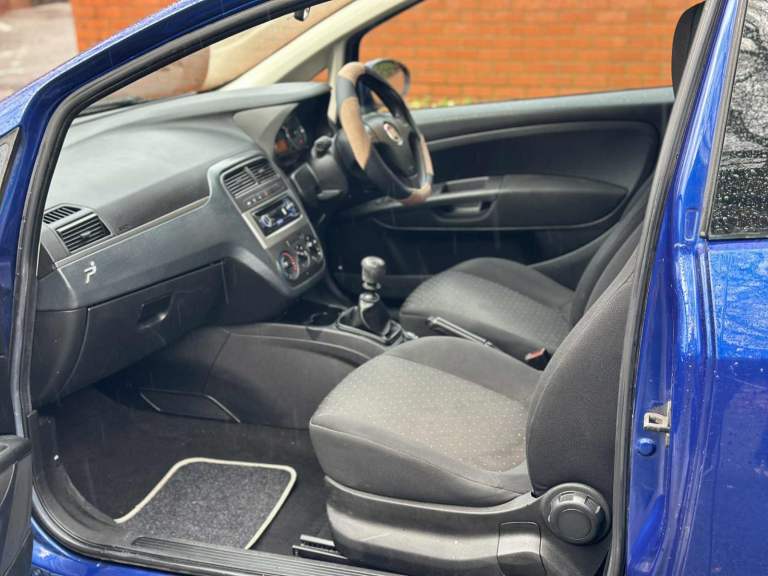 Fiat, GRANDE PUNTO, Hatchback, 2009, Manual, 1368 (cc), 3 doors