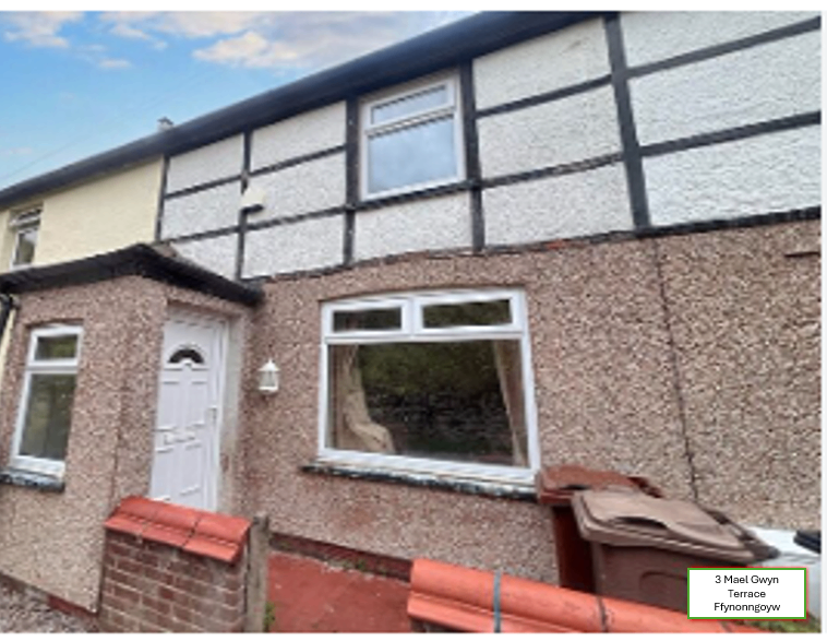 2 bed cottage Ffynonngroyw.