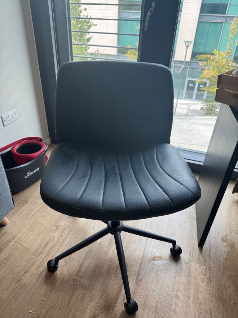 Black Faux Leather Office Chair with Wheels – Good Condition