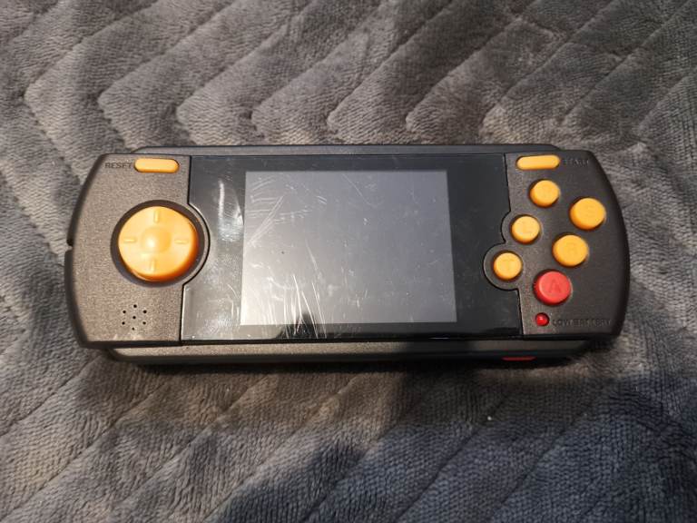 image for Atari FlashBack Portable 2017 Black 70 Games - Console