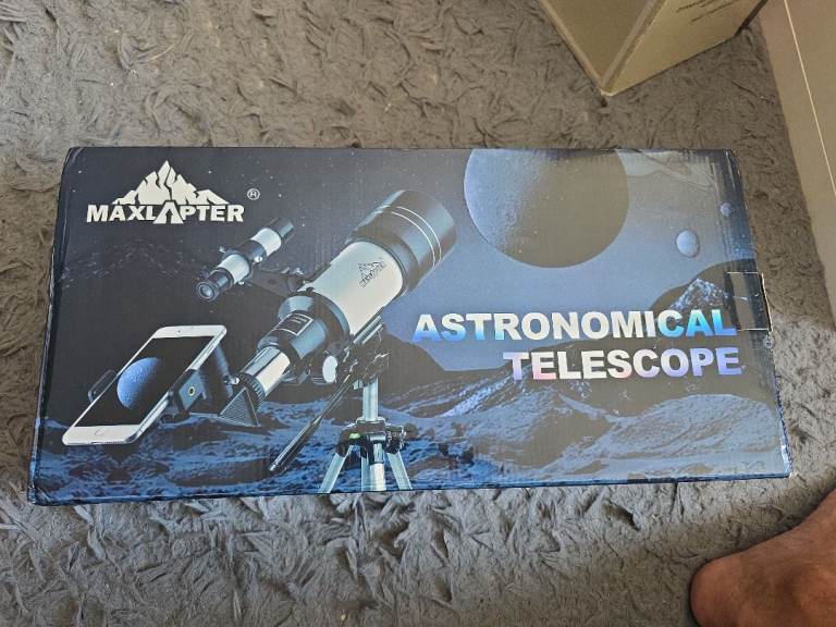 Maxlapter telescope with carry bag