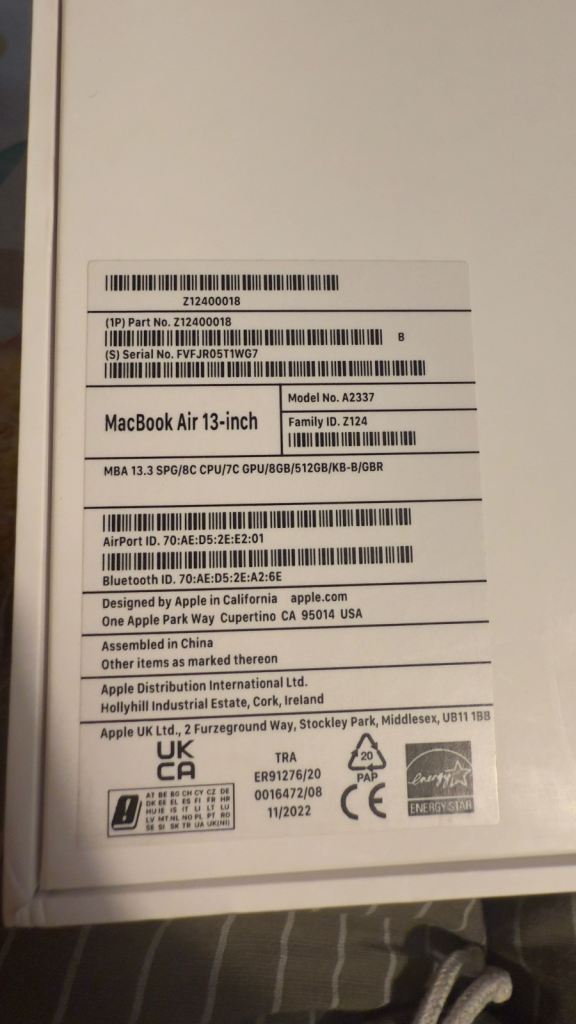 Apple MacBook Air 13-inch (2022) M2 – 512GB SSD – Excellent Condition