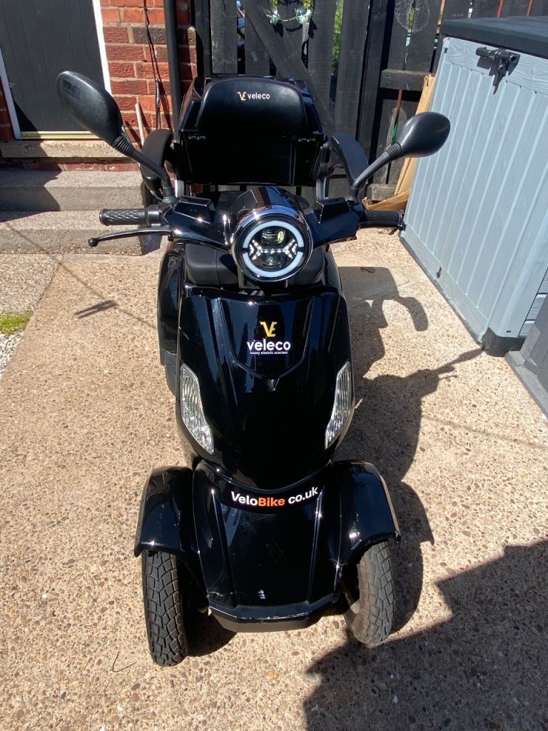 Veleco faster mobility scooter. Delivery available.