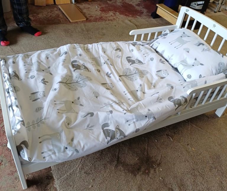 White Wooden Toddler Bed with Mattress and Bedding