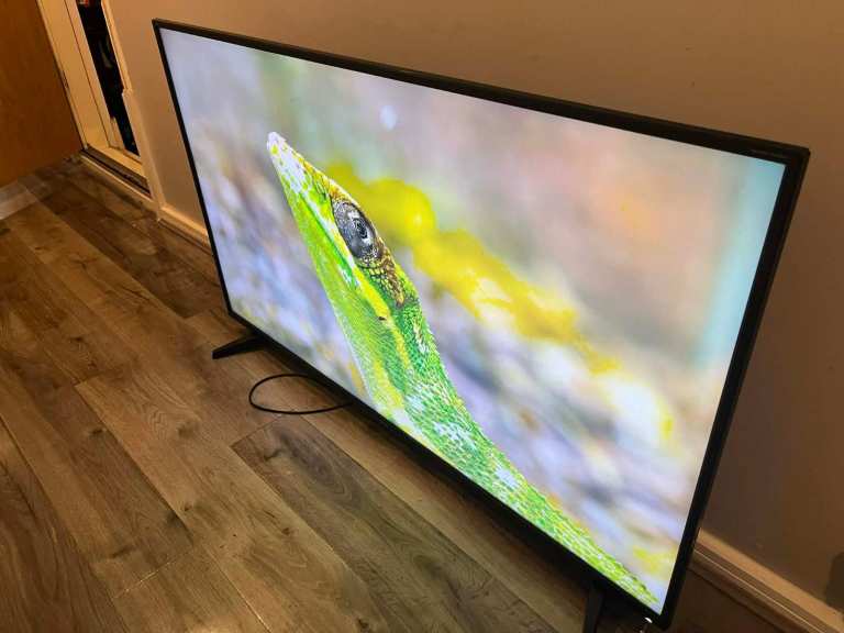 Large 55 inch Sharp 4 k uhd smart tv with wi fi immaculate like new rrp £329 we selling £200 each 