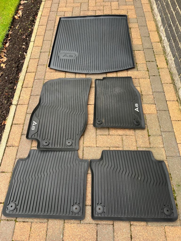Audi A8, D5, genuine Rubber Mats set and Boot liner 