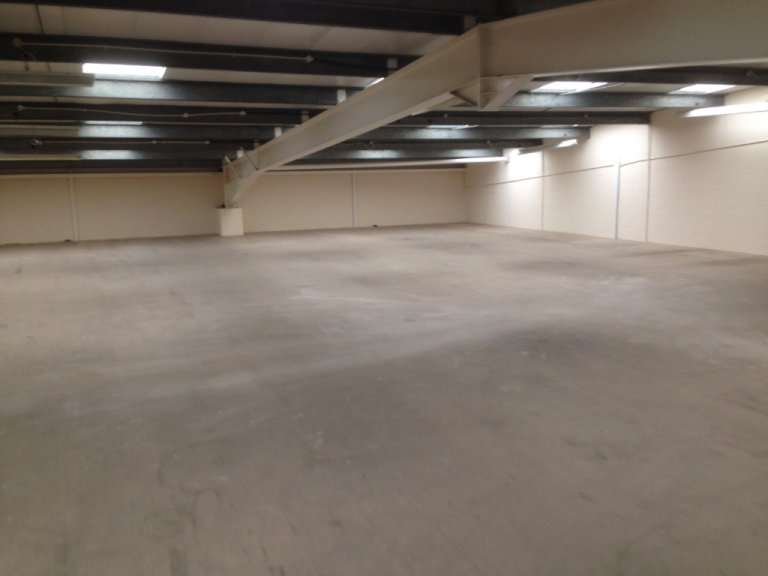 mezzanine floor 20 meters x 10 meters 