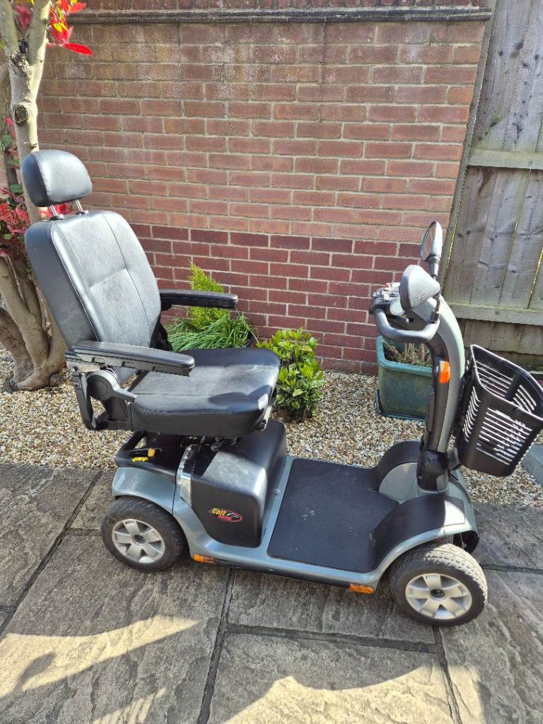 8mph, Pride Colt Mobility Scooter, Captain Seat, Mirrors, Suspension, Lights