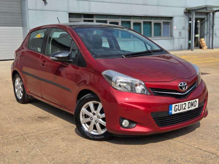 Toyota, YARIS, Hatchback, 2012, Semi-Auto, 1329 (cc), 5 doors