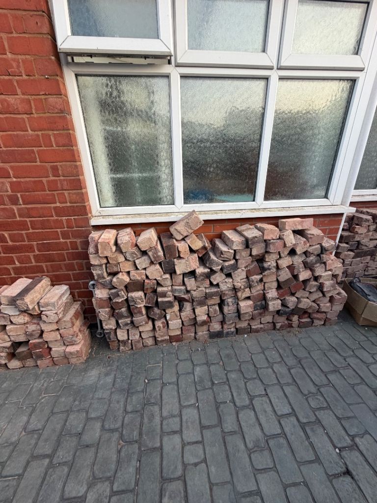 Bricks bricks 