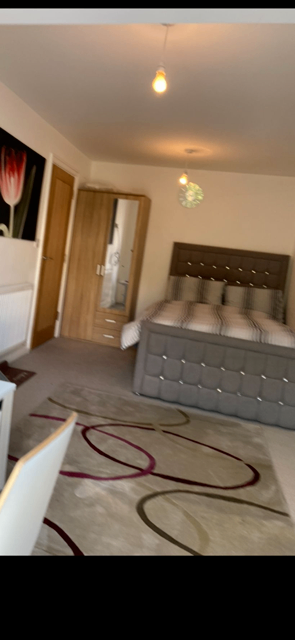 Spacious and Cosy Double Rooms for Rent in - M28 3EQ