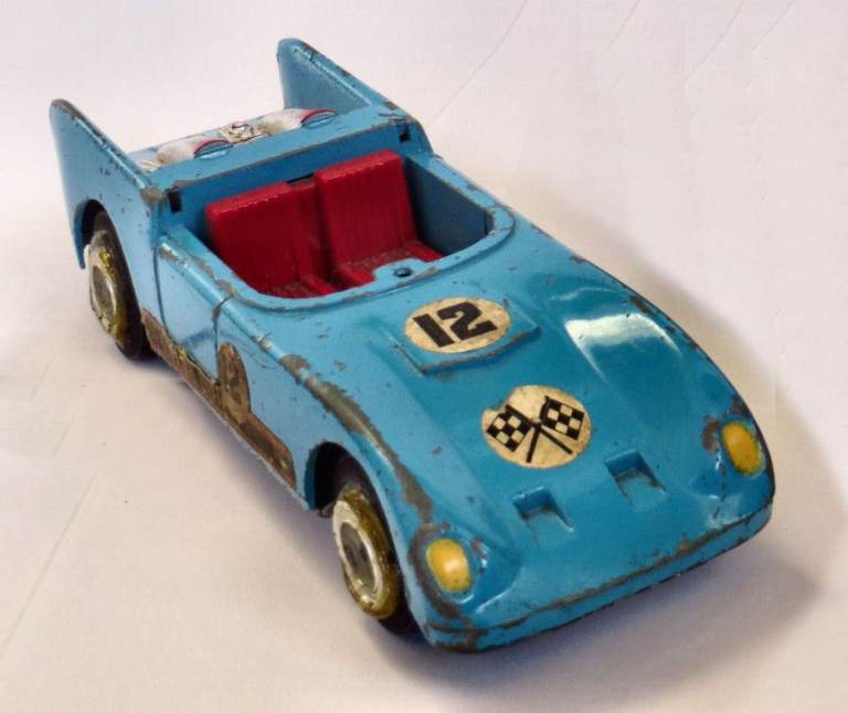 Model car -  Triang Hiway Rally Monte Carlo vintage in played with condition