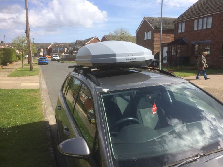 Halfords Exodus Roof Box, 60kg weight capacity