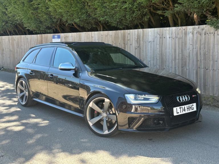 2014 AUDI RS4 4.2 FSI Quattro - FULL AUDI HISTORY - Panroof - Free Delivery! - 