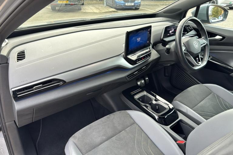  Volkswagen ID4 Pure 52kwh Life Suv 5dr Electric Auto 148 Ps Electric