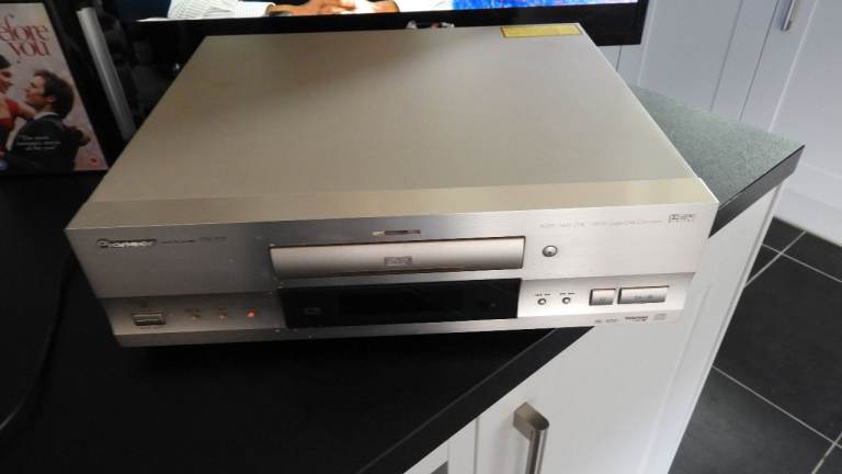 Pioneer multi region DVD player model 717