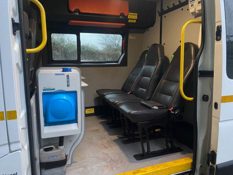 2018 68 Vauxhall Movano Welfare Van Crew Cab 6 seat ideal Camper van NO VAT 1 Owner Ford Transit 